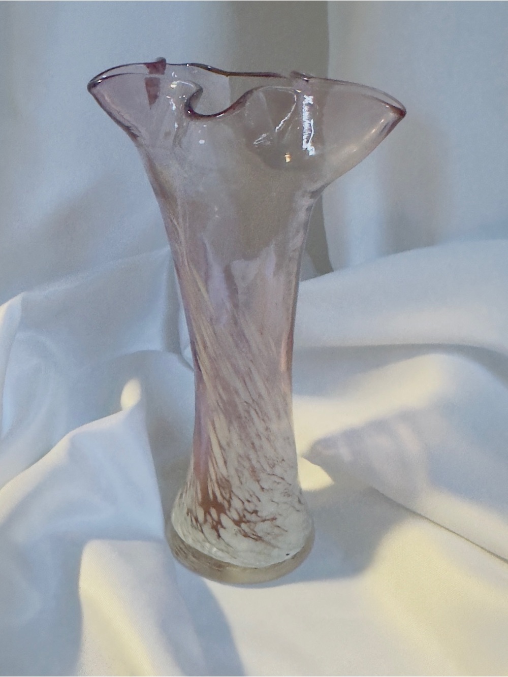 6" Art Glass Amethyst & White Swirl Splatter Glass Vase Wavy Top Rim Edge